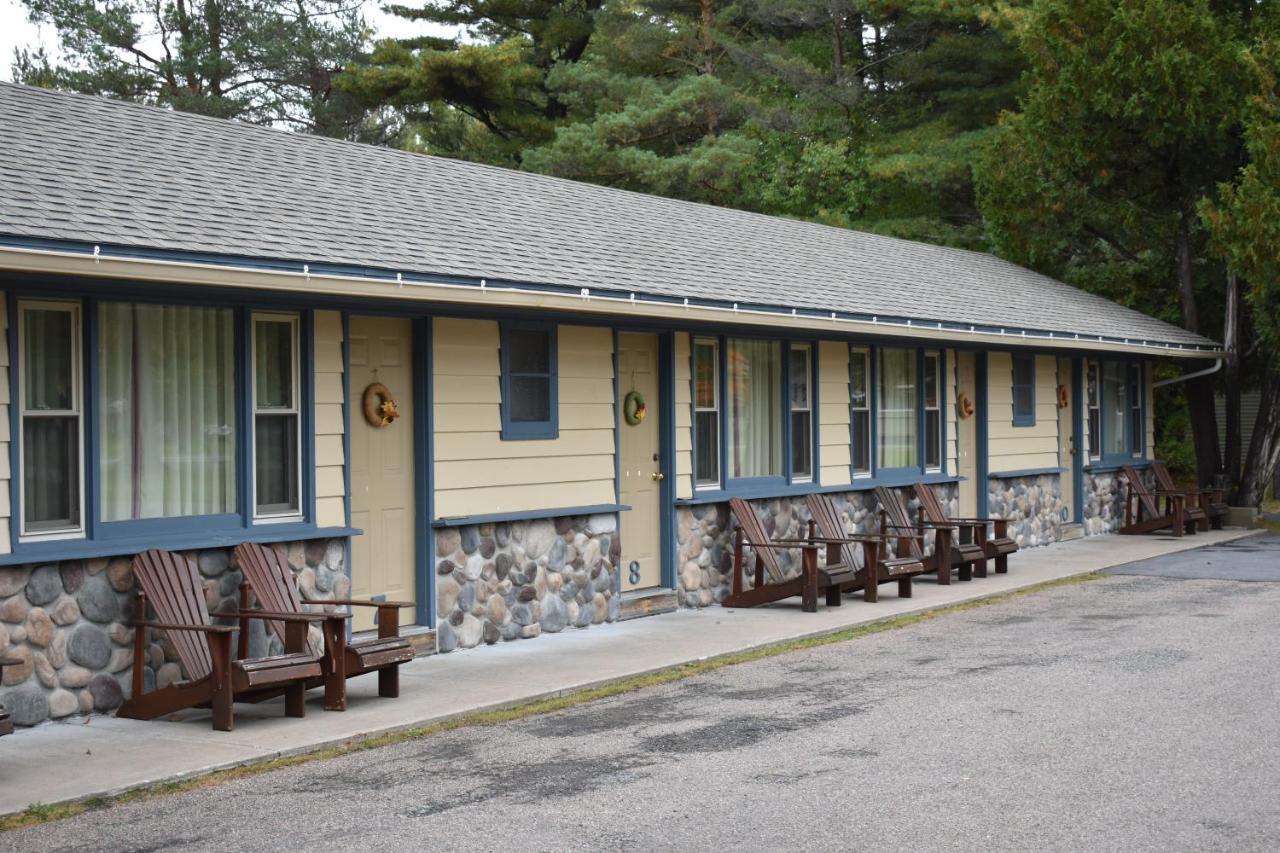 Country Club Motel أولد فورغ المظهر الخارجي الصورة